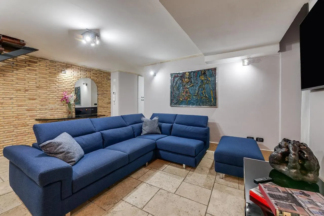 Oliviero - Piazza Navona Apartment Rome