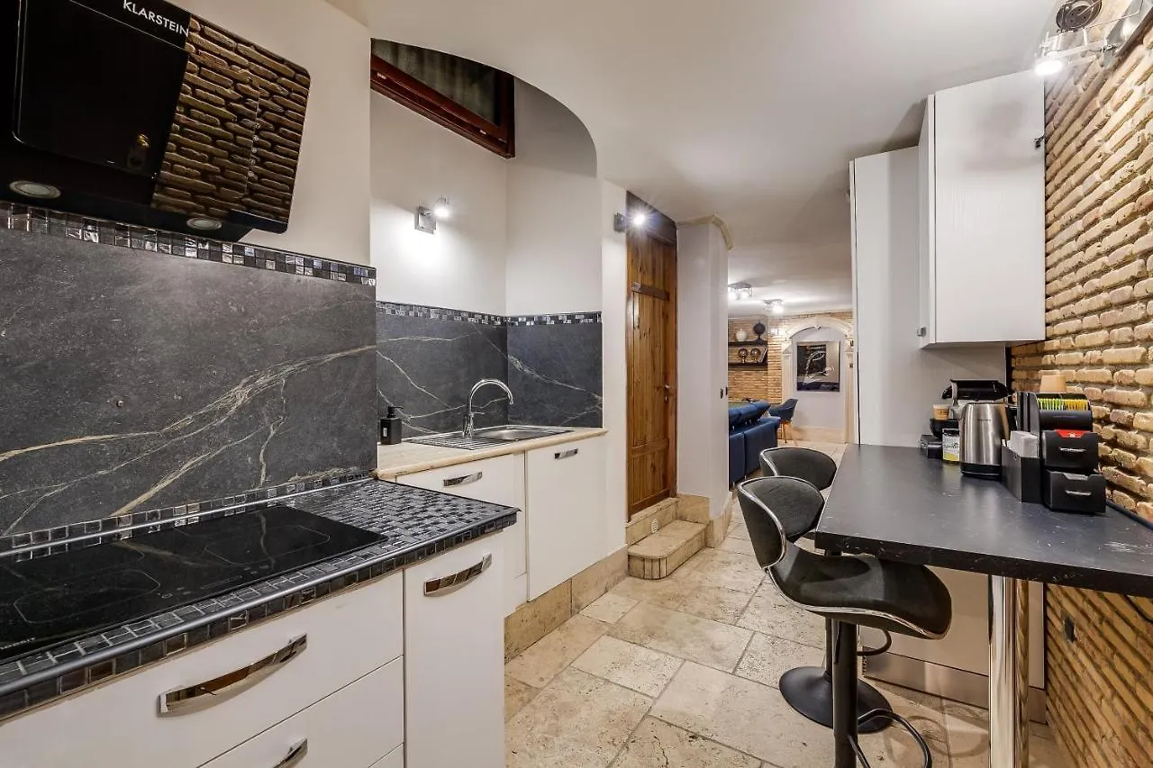Oliviero - Piazza Navona Apartment Rome